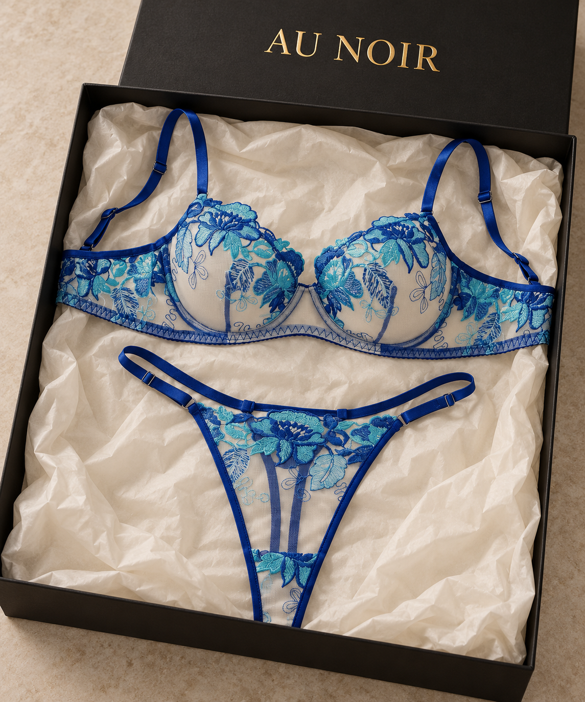 Beautiful blue lingerie set Underwired non padded with thong